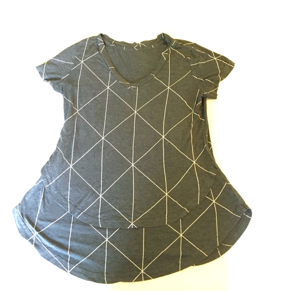 V-neck Boyfriend nursing tee